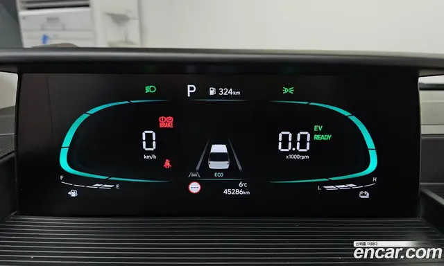 Hyundai Staria 2024 1.6 автомат (гидро), миниатюра 10 Hyundai Staria 2024 1.6 автомат (гидро), миниатюра 10