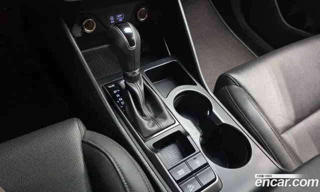 Hyundai Tucson 2017 1.7 автомат (гидро), миниатюра 12