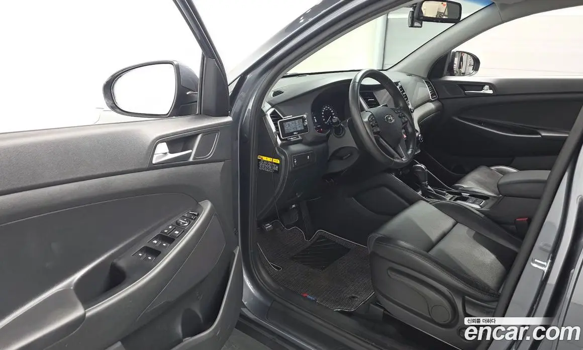 Hyundai Tucson 2017 1.7 автомат (гидро), фото 13 Hyundai Tucson 2017 1.7 автомат (гидро), фото 13