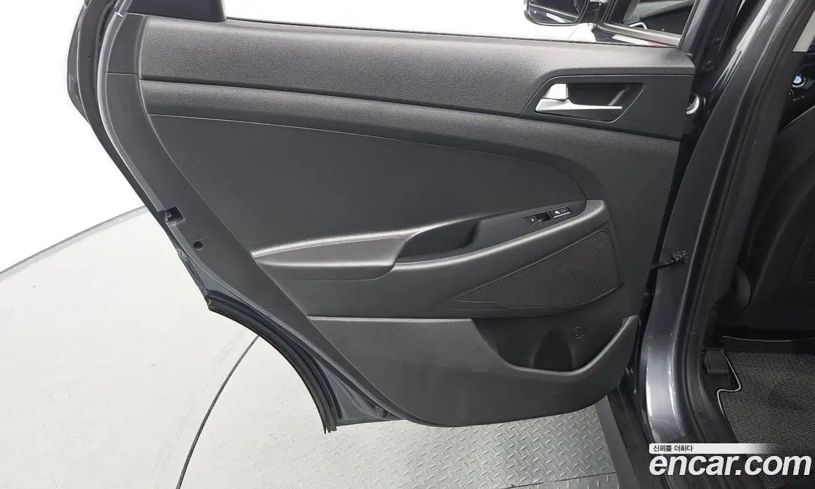 Hyundai Tucson 2017 1.7 автомат (гидро), фото 15 Hyundai Tucson 2017 1.7 автомат (гидро), фото 15
