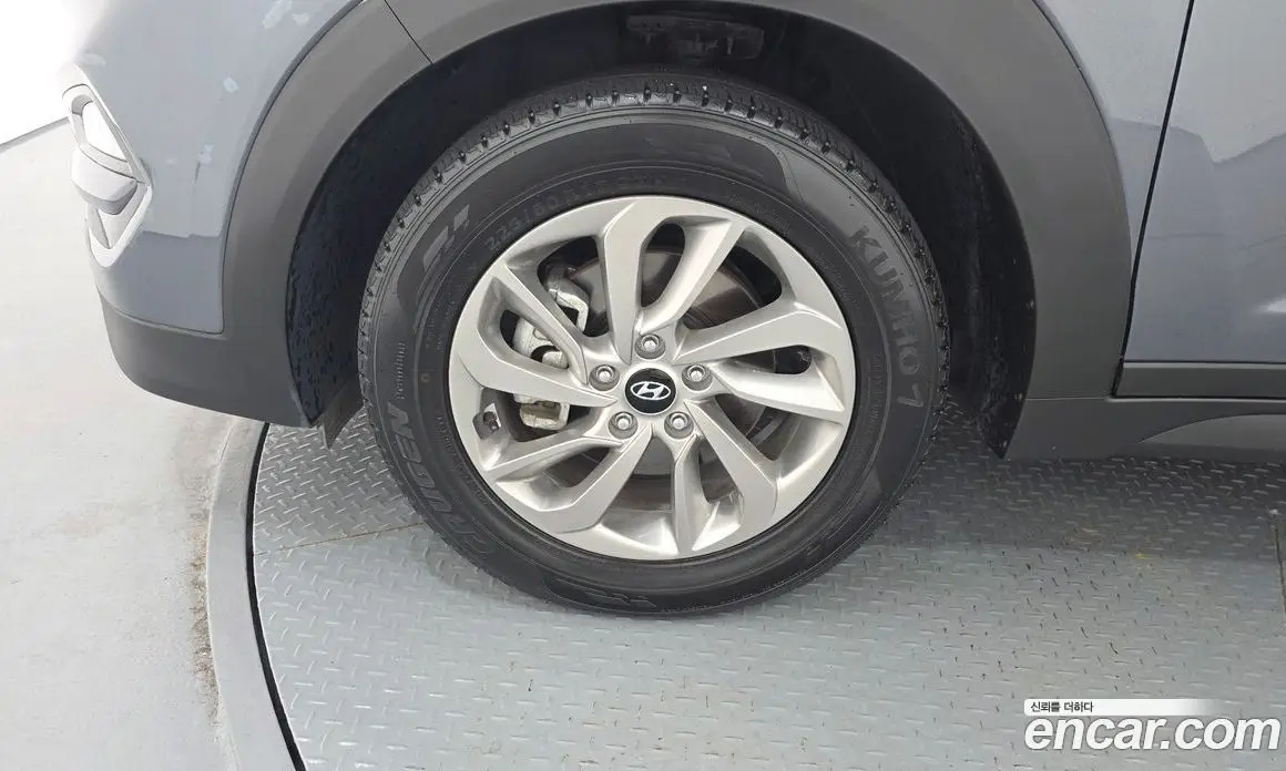 Hyundai Tucson 2017 1.7 автомат (гидро), фото 5 Hyundai Tucson 2017 1.7 автомат (гидро), фото 5