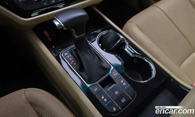 Kia Carnival 2018 2.2 автомат (гидро), миниатюра 12