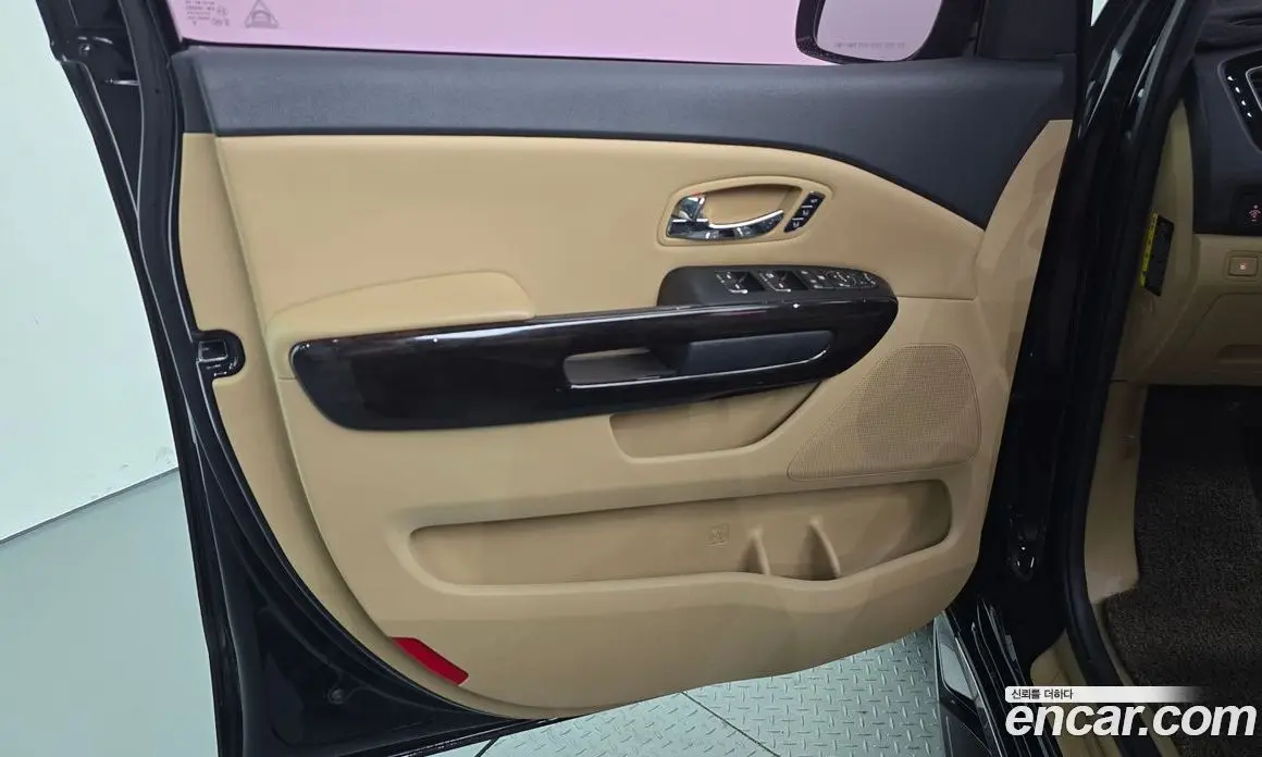 Kia Carnival 2018 2.2 автомат (гидро), фото 14 Kia Carnival 2018 2.2 автомат (гидро), фото 14