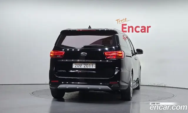 Kia Carnival 2018 2.2 автомат (гидро), миниатюра 4 Kia Carnival 2018 2.2 автомат (гидро), миниатюра 4