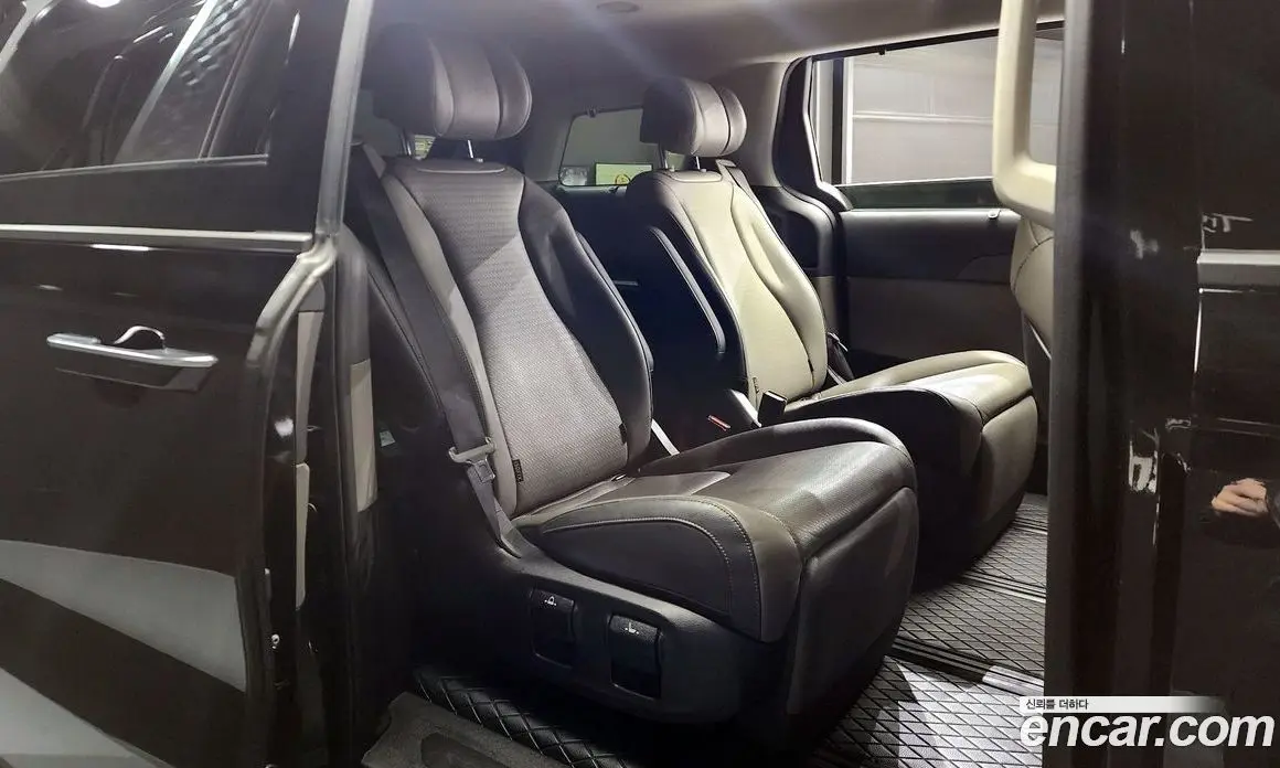 Kia Carnival 2024 2.2 автомат (гидро), фото 18