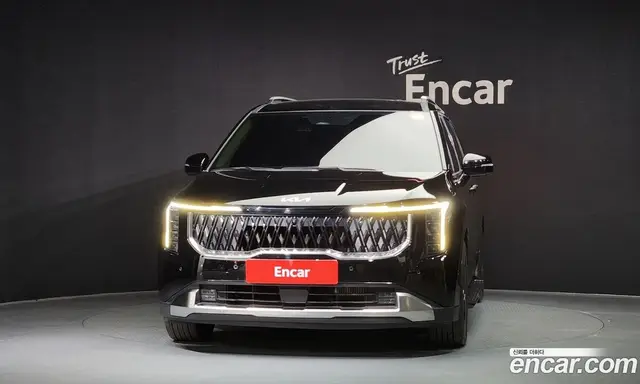 Kia Carnival 2024 2.2 автомат (гидро), миниатюра 3
