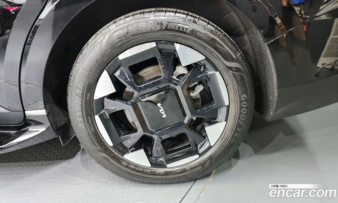 Kia Carnival 2024 2.2 автомат (гидро), фото 7