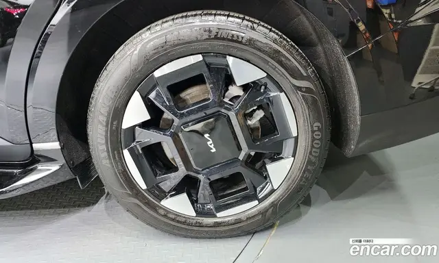 Kia Carnival 2024 2.2 автомат (гидро), миниатюра 7