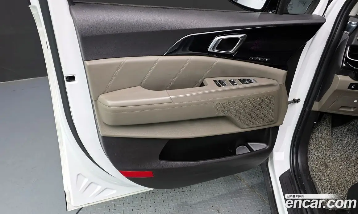 Kia Carnival 2024 3.5 автомат (гидро), фото 15