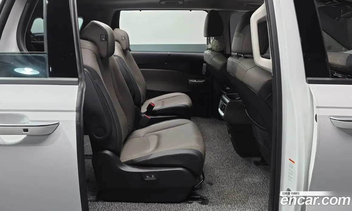 Kia Carnival 2024 3.5 автомат (гидро), фото 17