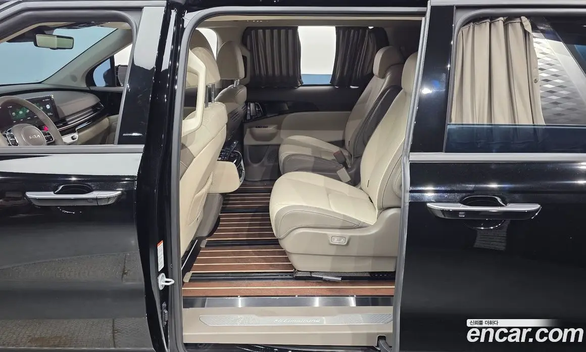 Kia Carnival 2024 1.6 автомат (гидро), фото 16