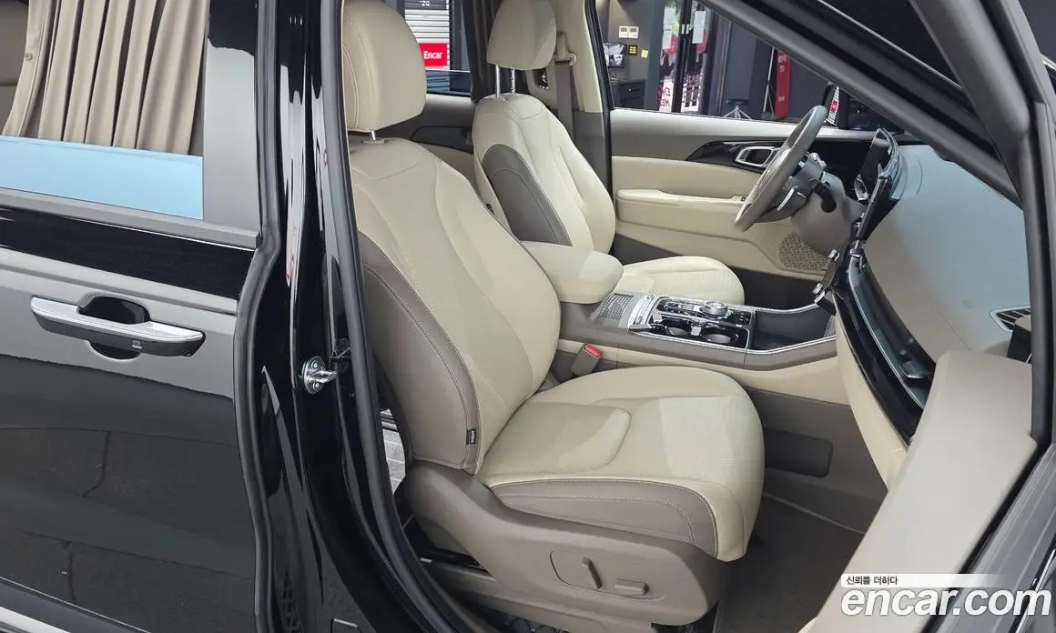 Kia Carnival 2024 1.6 автомат (гидро), фото 18