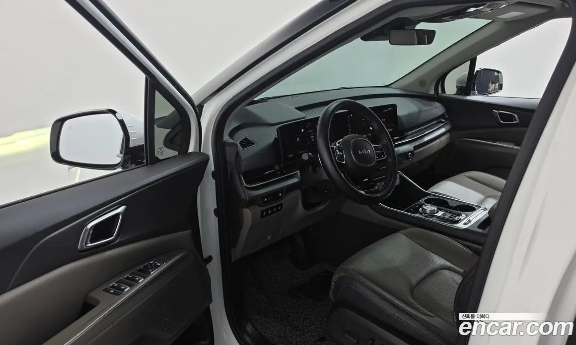 Kia Carnival 2024 2.2 автомат (гидро), фото 13
