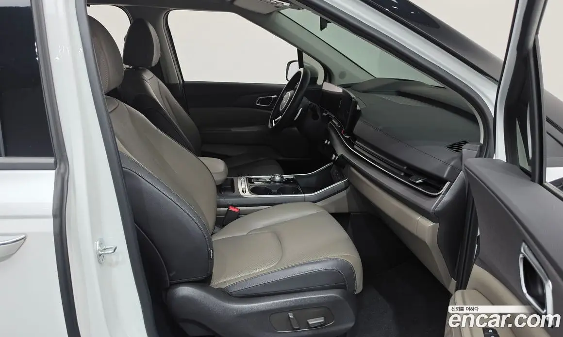 Kia Carnival 2024 2.2 автомат (гидро), фото 16