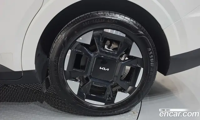 Kia Carnival 2024 2.2 автомат (гидро), миниатюра 7