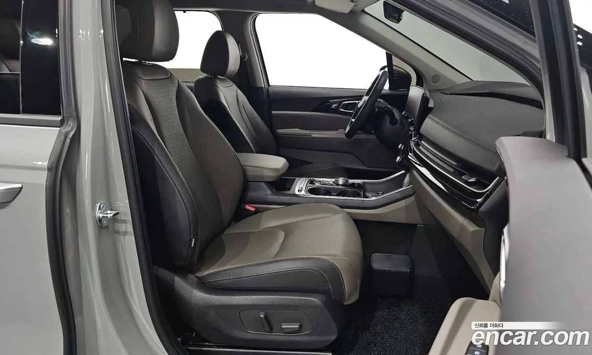 Kia Carnival 2025 2.2 автомат (гидро), фото 13 Kia Carnival 2025 2.2 автомат (гидро), фото 13
