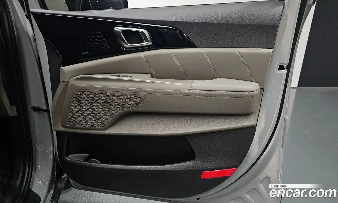 Kia Carnival 2025 2.2 автомат (гидро), фото 15 Kia Carnival 2025 2.2 автомат (гидро), фото 15