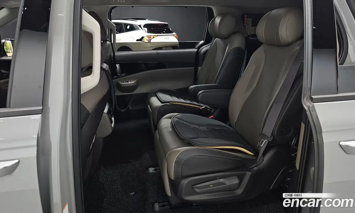 Kia Carnival 2025 2.2 автомат (гидро), фото 18 Kia Carnival 2025 2.2 автомат (гидро), фото 18