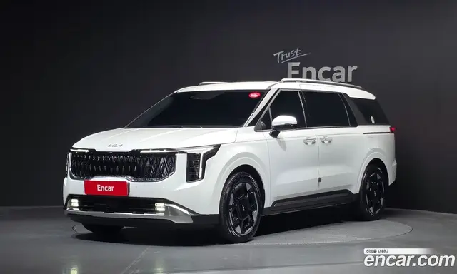 Kia Carnival, 2025, 7 760 км