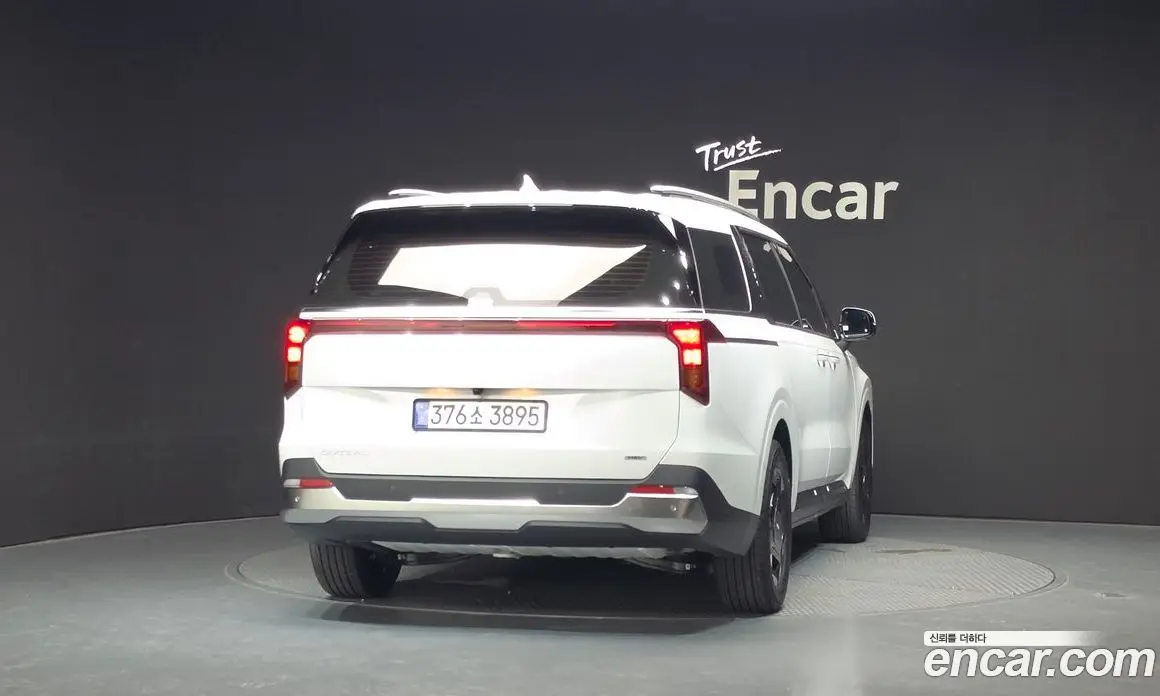 Kia Carnival 2026 1.6 автомат (гидро), фото 4