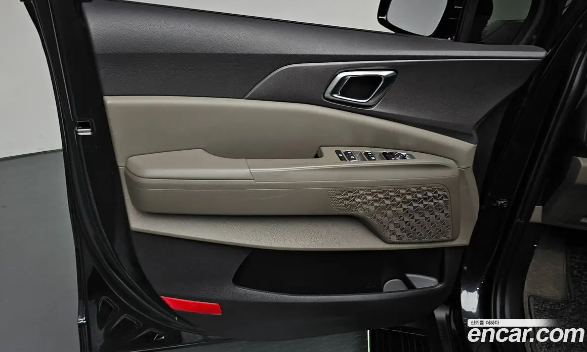 Kia Carnival 2026 3.5 автомат (гидро), фото 13 Kia Carnival 2026 3.5 автомат (гидро), фото 13