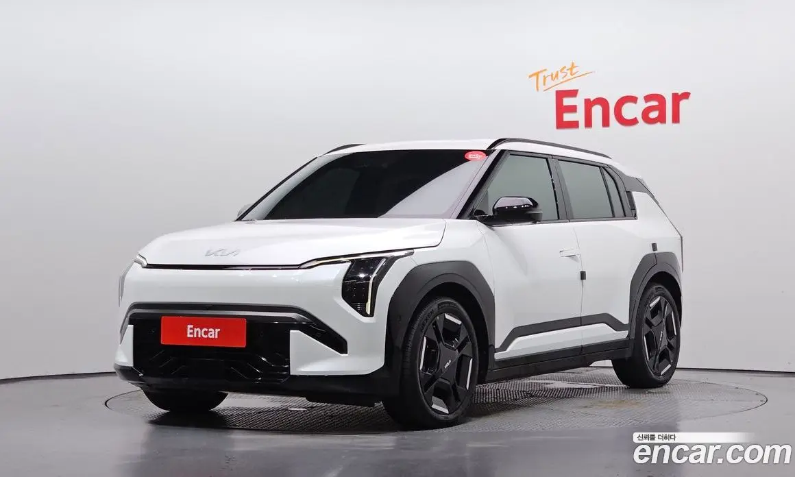 Kia EV3 2025 0.2 автомат (гидро), фото 1 Kia EV3 2025 0.2 автомат (гидро), фото 1