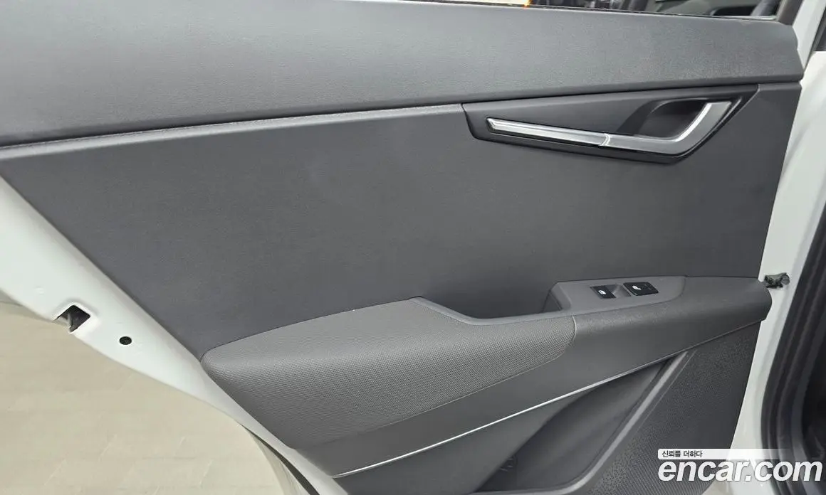 Kia Niro 2025 1.6 автомат (гидро), фото 15