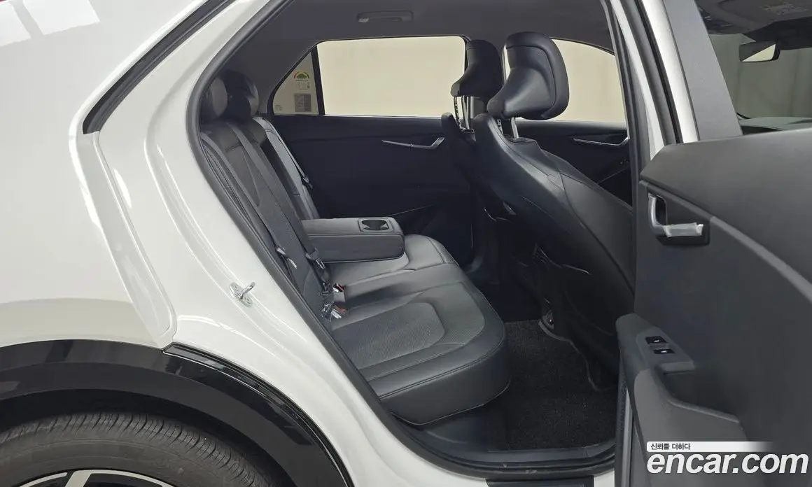 Kia Niro 2025 1.6 автомат (гидро), фото 18