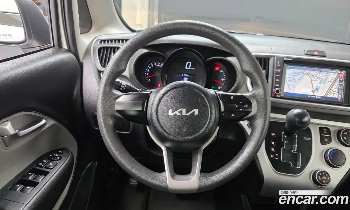 Kia Ray 2022 1.0 автомат (гидро), фото 19
