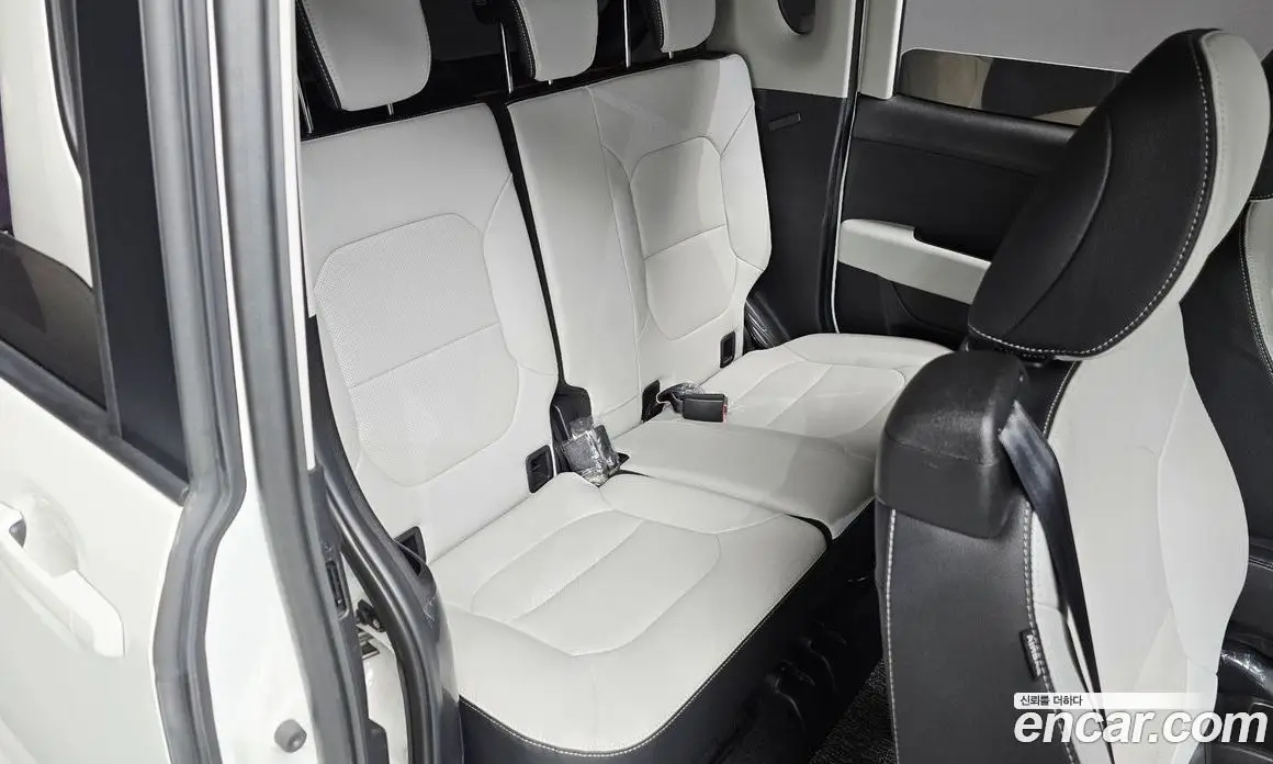 Kia Ray 2024 1.0 автомат (гидро), фото 16