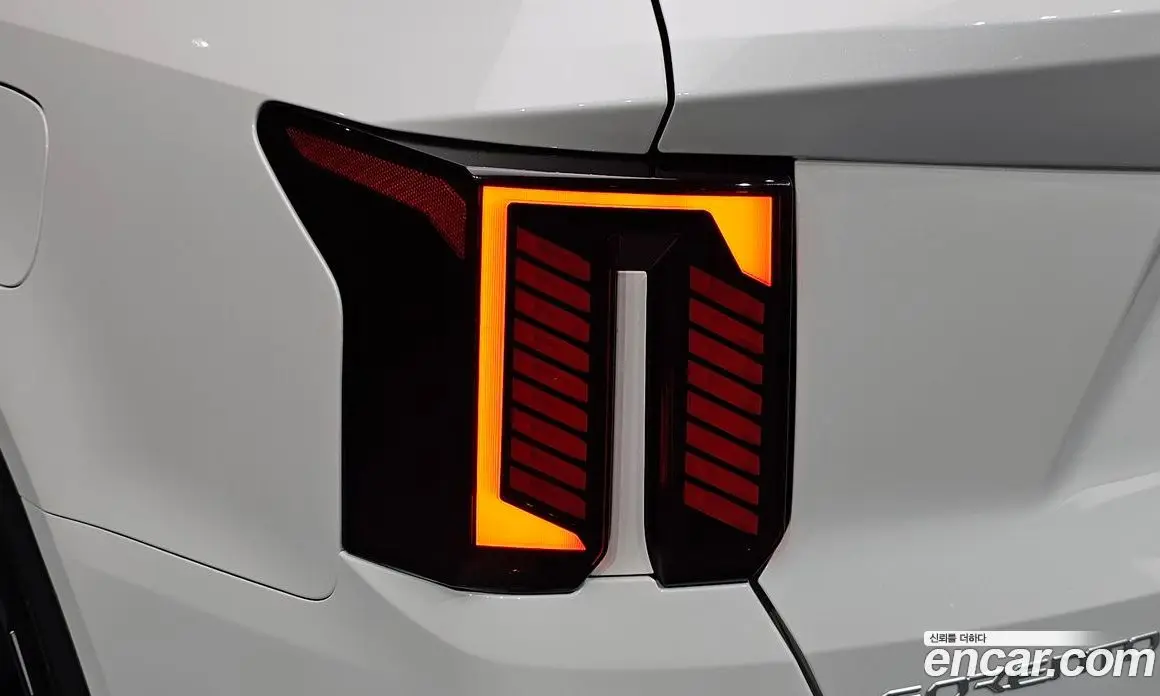 Kia Sorento 2023 1.6 автомат (гидро), фото 8 Kia Sorento 2023 1.6 автомат (гидро), фото 8