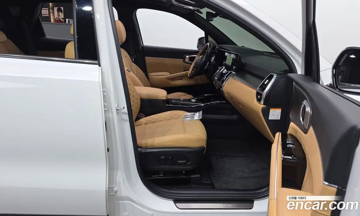 Kia Sorento 2023 1.6 автомат (гидро), фото 16 Kia Sorento 2023 1.6 автомат (гидро), фото 16