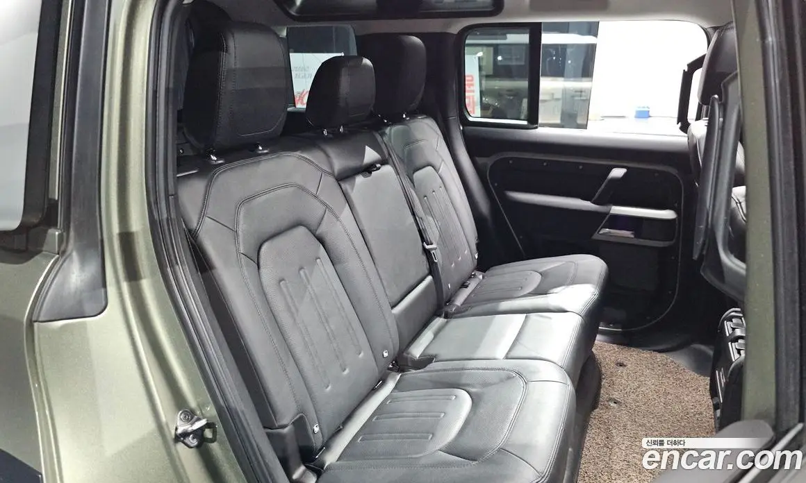 Land Rover Defender 2022 3.0 автомат (гидро), фото 17 Land Rover Defender 2022 3.0 автомат (гидро), фото 17