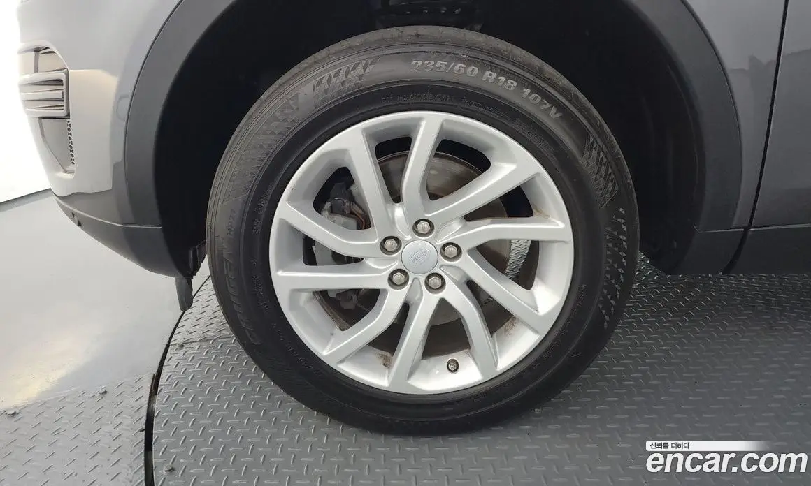 Land Rover Discovery Sport 2017 2.0 автомат (гидро), фото 5 Land Rover Discovery Sport 2017 2.0 автомат (гидро), фото 5
