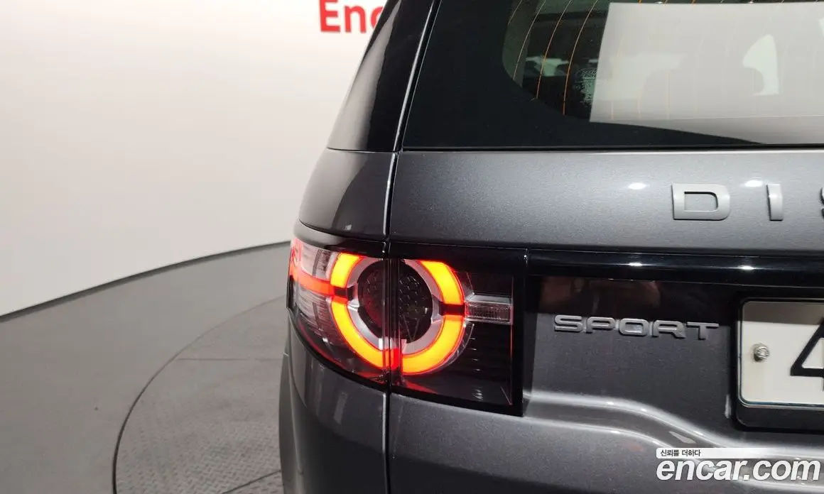 Land Rover Discovery Sport 2017 2.0 автомат (гидро), фото 9 Land Rover Discovery Sport 2017 2.0 автомат (гидро), фото 9