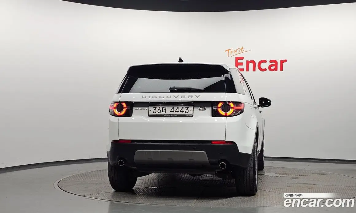 Land Rover Discovery Sport 2017 2.0 автомат (гидро), фото 4