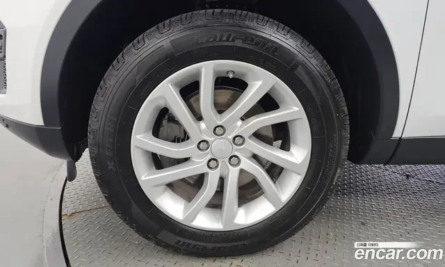 Land Rover Discovery Sport 2017 2.0 автомат (гидро), миниатюра 5
