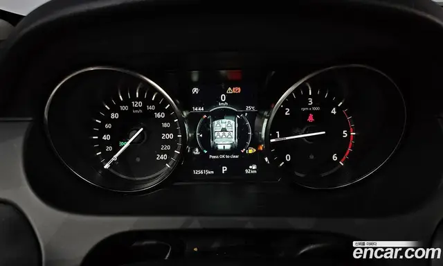 Land Rover Discovery Sport 2019 2.0 автомат (гидро), миниатюра 11