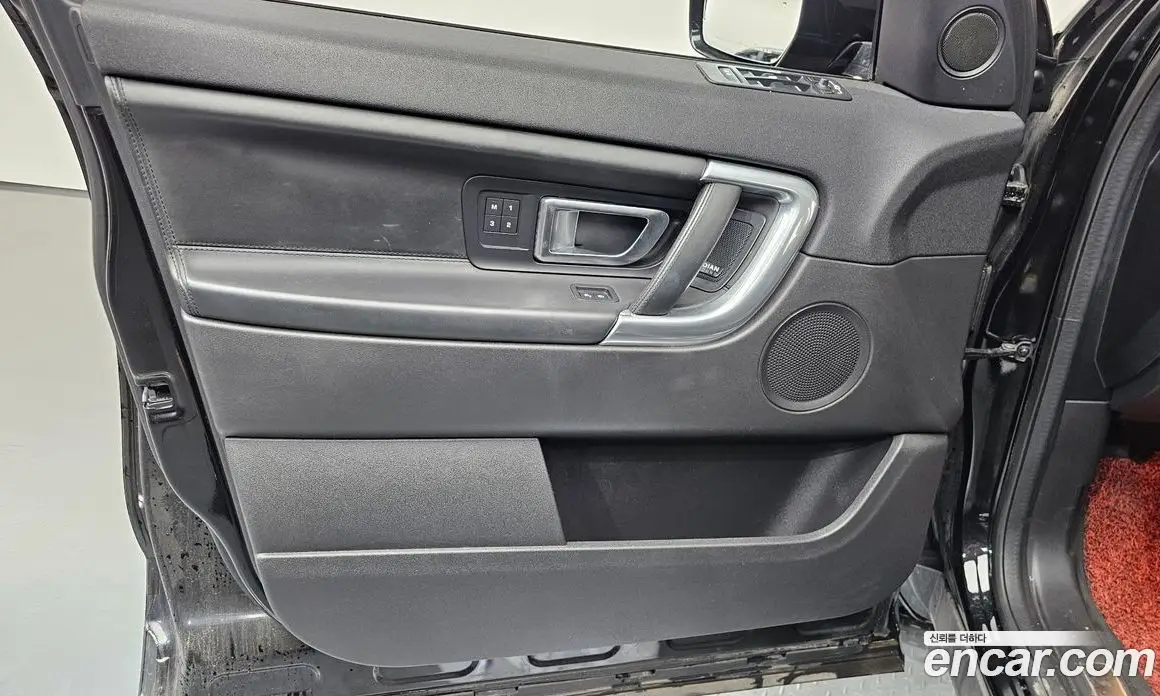 Land Rover Discovery Sport 2019 2.0 автомат (гидро), фото 14