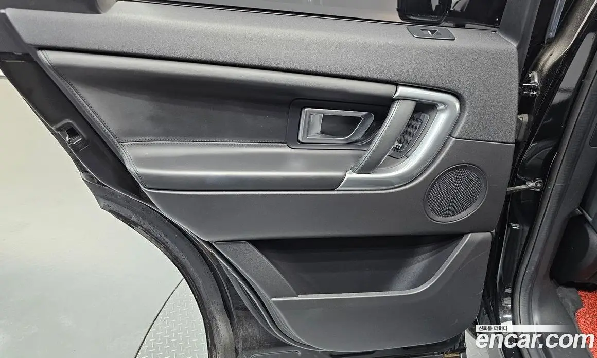 Land Rover Discovery Sport 2019 2.0 автомат (гидро), фото 15