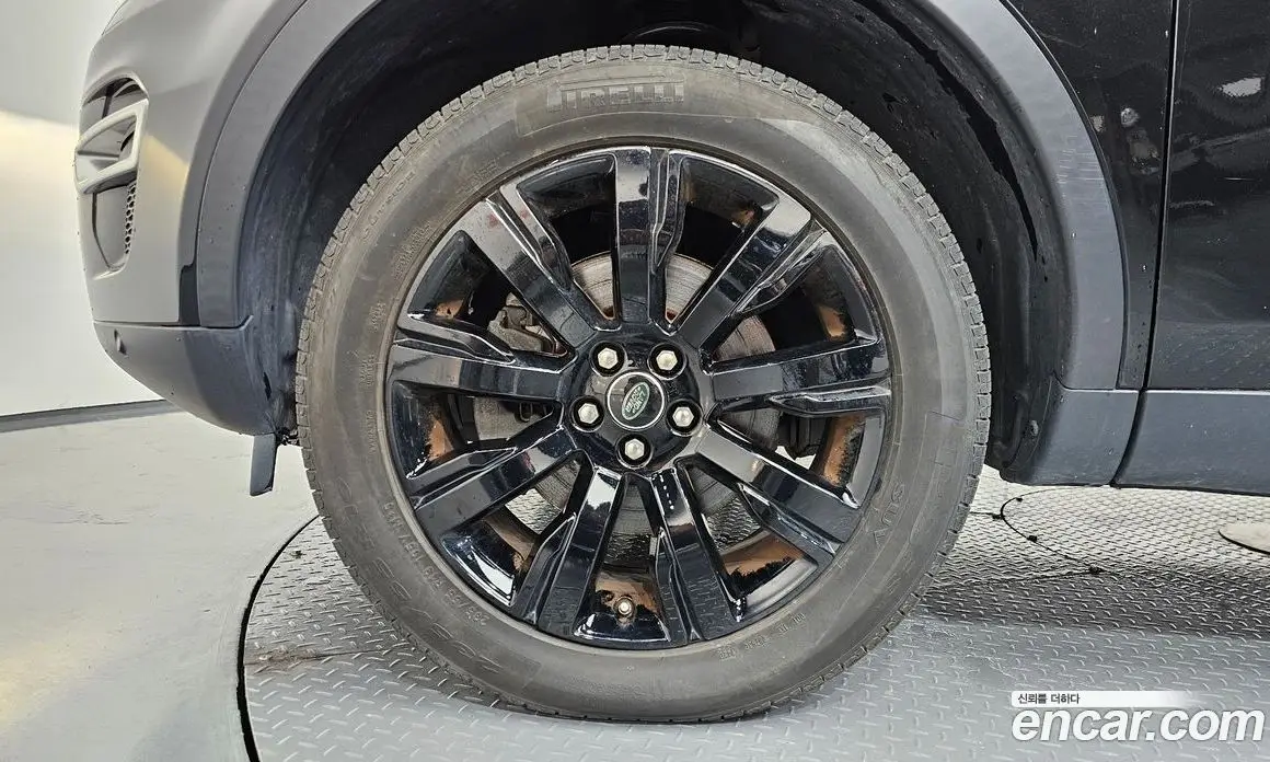 Land Rover Discovery Sport 2019 2.0 автомат (гидро), фото 5
