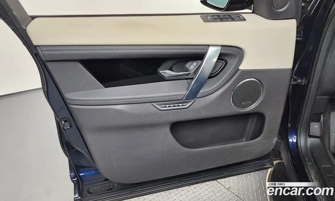 Land Rover Discovery Sport 2020 2.0 автомат (гидро), фото 14