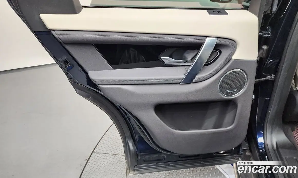Land Rover Discovery Sport 2020 2.0 автомат (гидро), фото 15