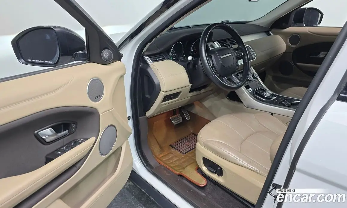 Land Rover Range Rover Evoque 2016 2.0 автомат (гидро), фото 12