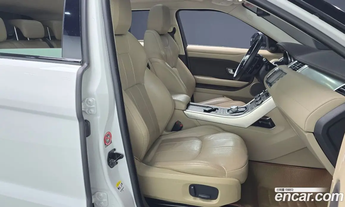 Land Rover Range Rover Evoque 2016 2.0 автомат (гидро), фото 15