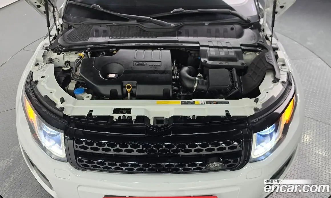 Land Rover Range Rover Evoque 2016 2.0 автомат (гидро), фото 5