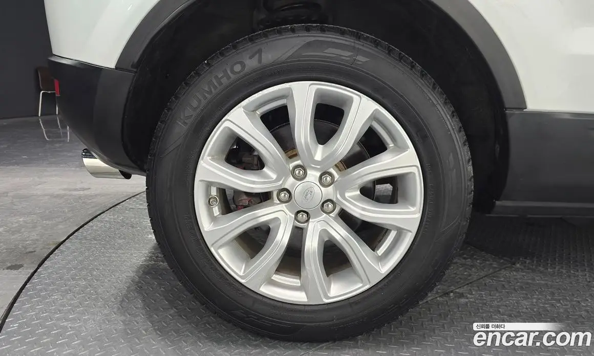 Land Rover Range Rover Evoque 2016 2.0 автомат (гидро), фото 6