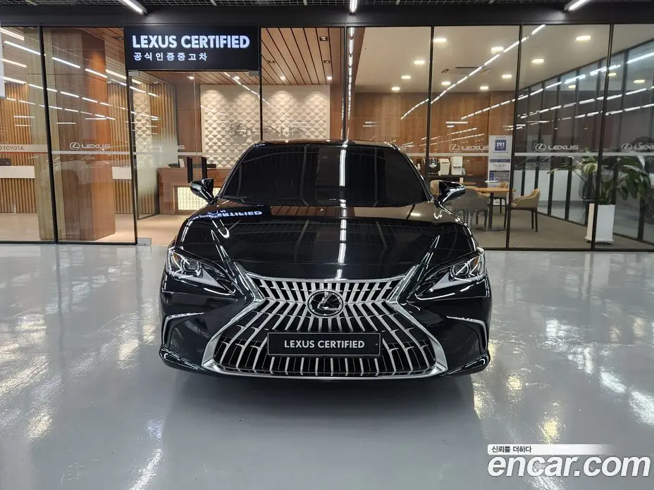 Lexus ES 2026 2.5 автомат (вариатор), фото 3 Lexus ES 2026 2.5 автомат (вариатор), фото 3