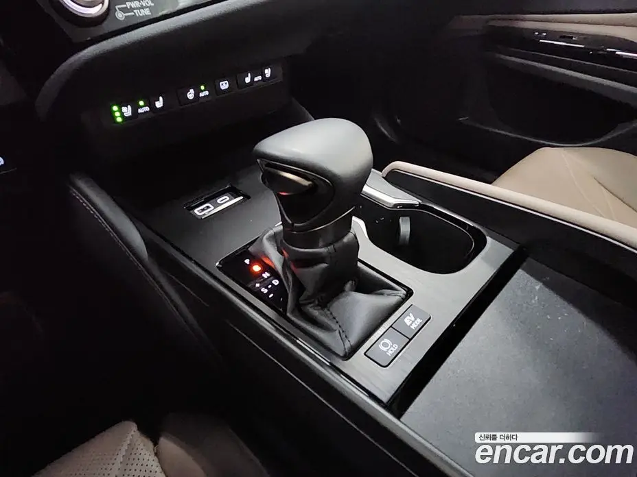 Lexus ES 2026 2.5 автомат (вариатор), фото 9 Lexus ES 2026 2.5 автомат (вариатор), фото 9
