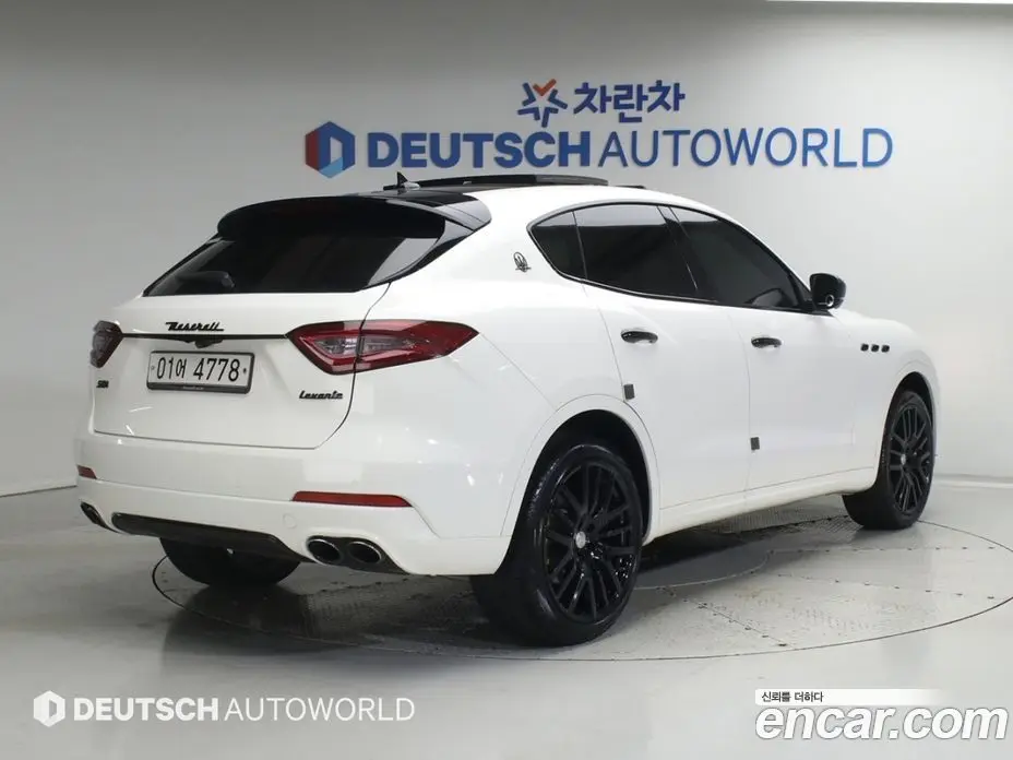 Maserati Levante 2017 3.0 автомат (гидро), фото 2 Maserati Levante 2017 3.0 автомат (гидро), фото 2